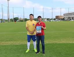 中超官方：李霄鹏获8月最佳教练