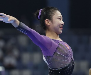 YYDS！C罗终场前双响+读秒绝杀，17年生涯狂轰111球，集齐3大射手榜第一＂